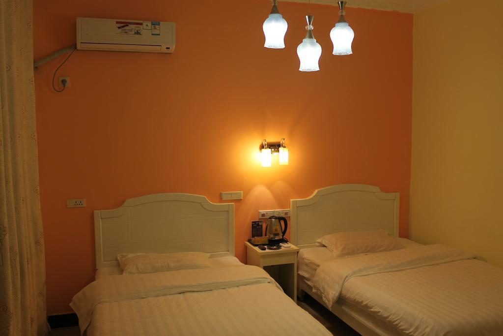 Yangshuo Romantic Inn Bagian luar foto