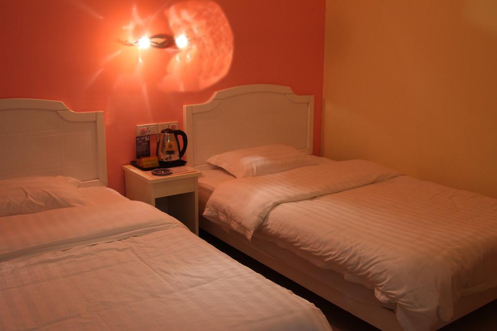 Yangshuo Romantic Inn Bagian luar foto
