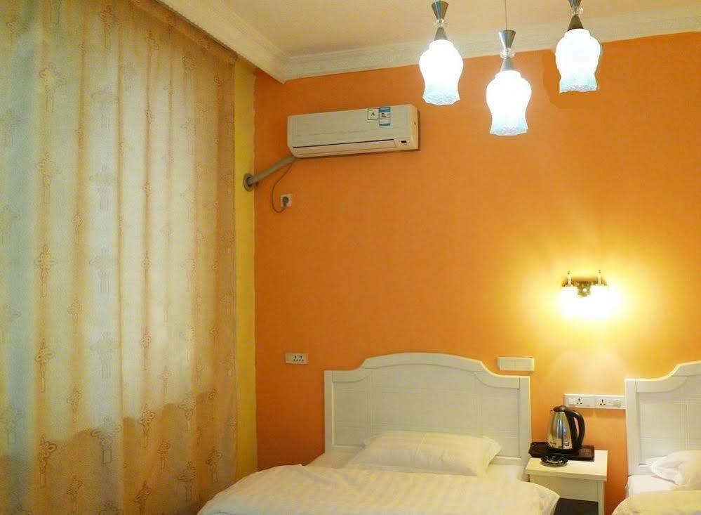 Yangshuo Romantic Inn Bagian luar foto